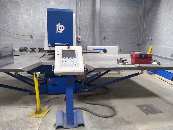 Equipo técnico para fabricación e instalaciones industriales